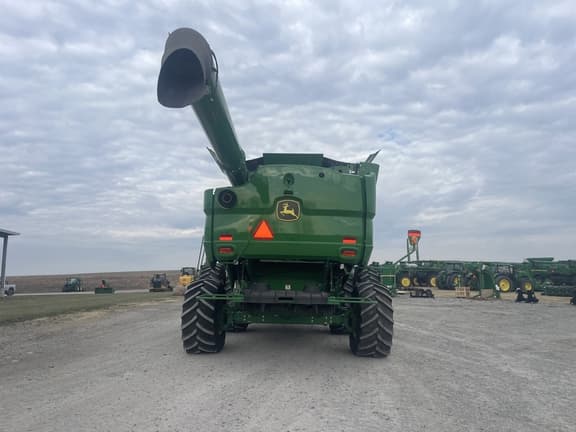 Image of John Deere S780 equipment image 3