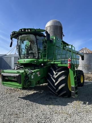 Image of John Deere S780 equipment image 2