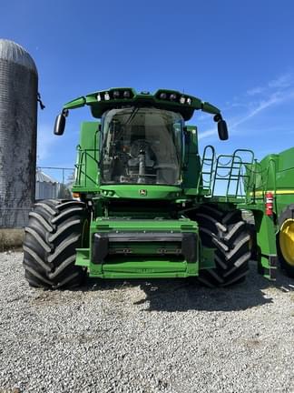 Image of John Deere S780 equipment image 1