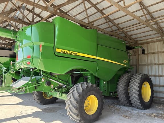 Image of John Deere S780 equipment image 1