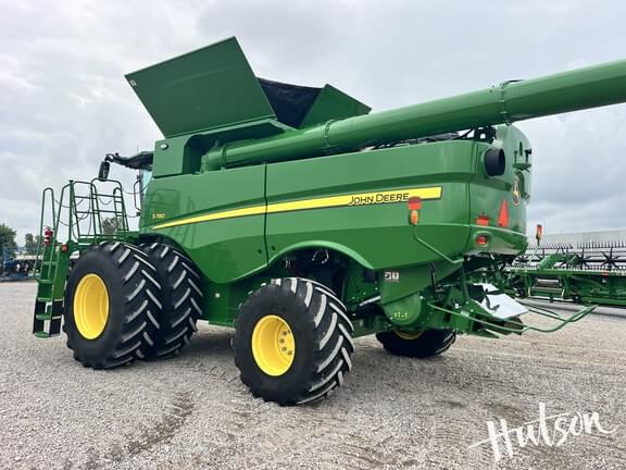 Image of John Deere S780 equipment image 2