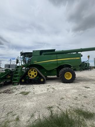 Image of John Deere S780 equipment image 3