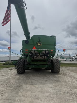 Image of John Deere S780 equipment image 4