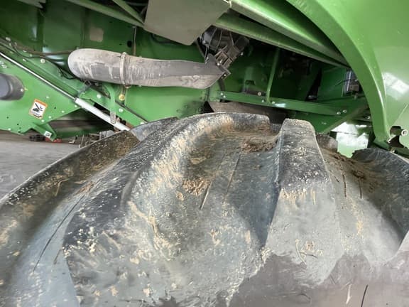 Image of John Deere S780 equipment image 4