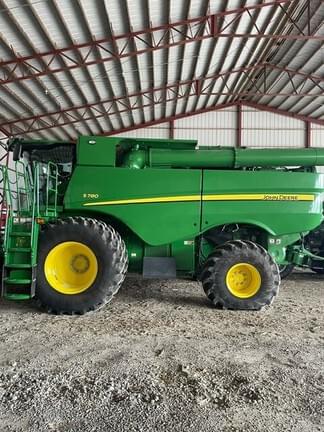 Image of John Deere S780 Primary image