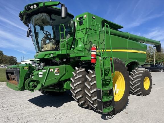 Image of John Deere S780 equipment image 3