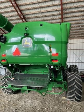 Image of John Deere S780 equipment image 2