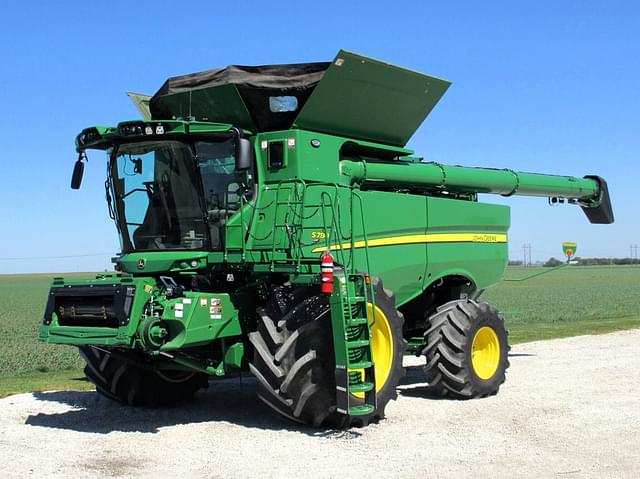 Image of John Deere S780 equipment image 3