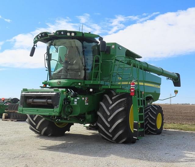 Image of John Deere S780 equipment image 4