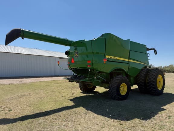 Image of John Deere S780 equipment image 4