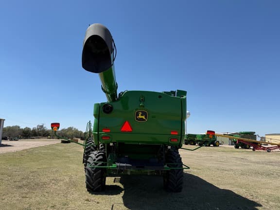 Image of John Deere S780 equipment image 2