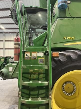 Image of John Deere S780 equipment image 3