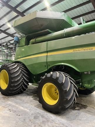 Image of John Deere S780 equipment image 2