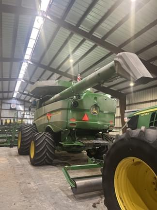 Image of John Deere S780 equipment image 1