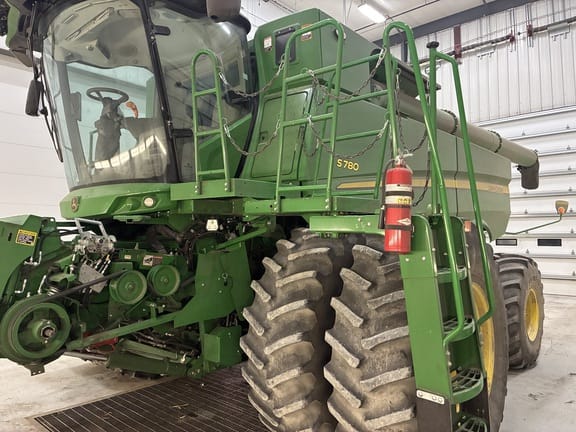 2024 John Deere S780 Equipment Image0