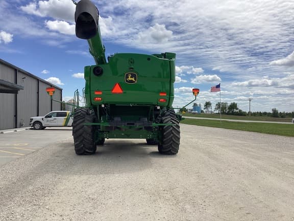 Image of John Deere S780 equipment image 3