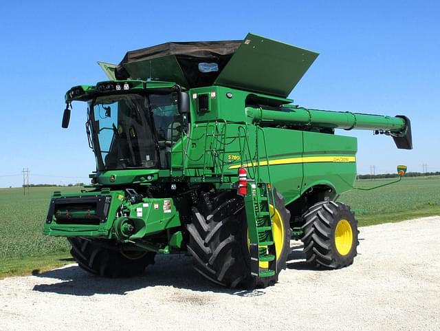 Image of John Deere S780 equipment image 1