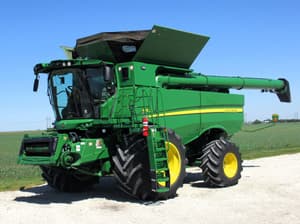 2024 John Deere S780 Image