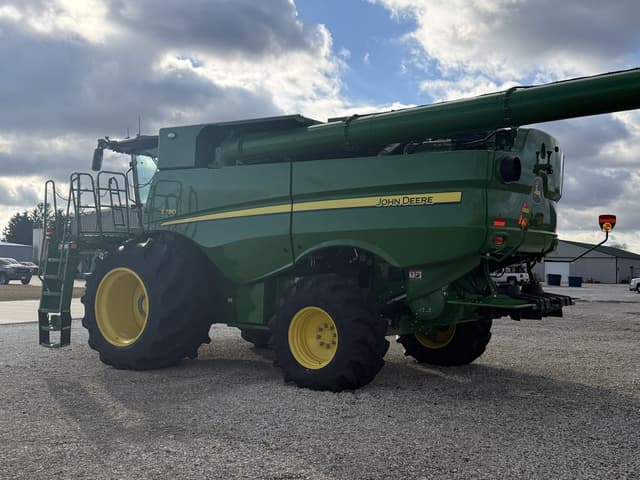 Image of John Deere S780 equipment image 4