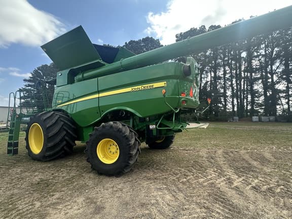 Image of John Deere S780 equipment image 4