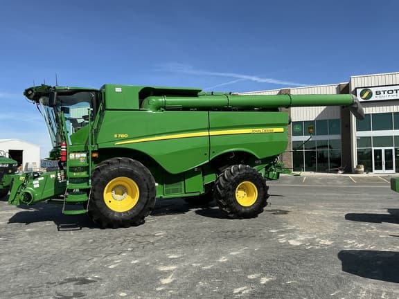 Image of John Deere S780 equipment image 1