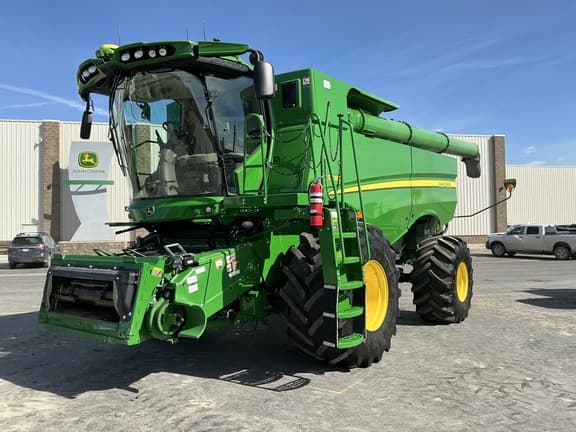 Image of John Deere S780 Primary image