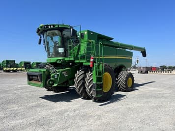 Main image John Deere S780