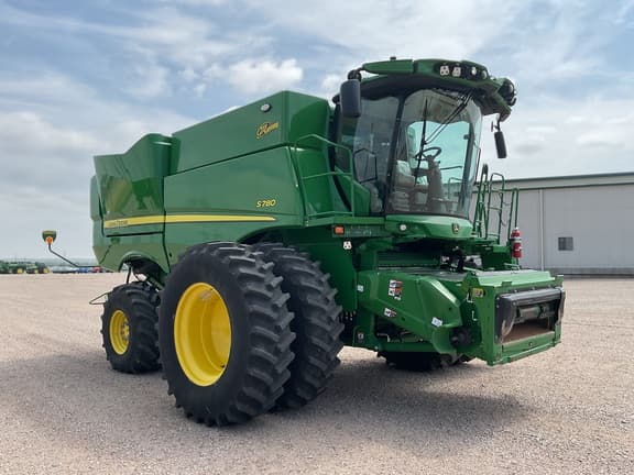 Image of John Deere S780 equipment image 2