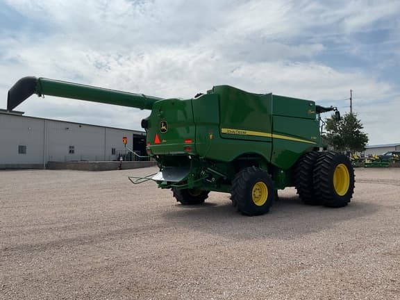 Image of John Deere S780 equipment image 4
