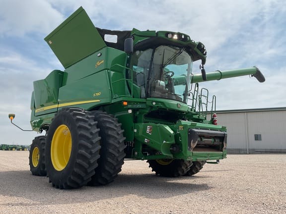 Main image John Deere S780