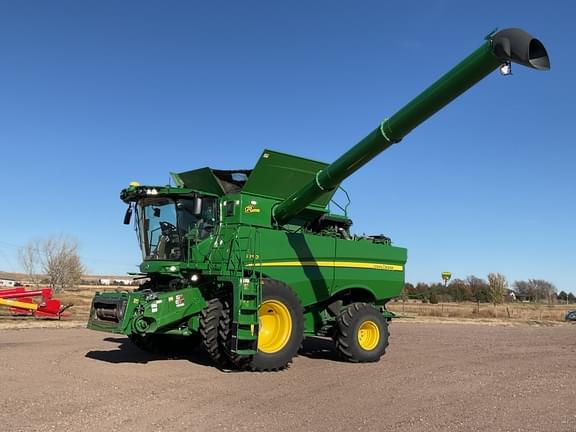 Image of John Deere S780 equipment image 4