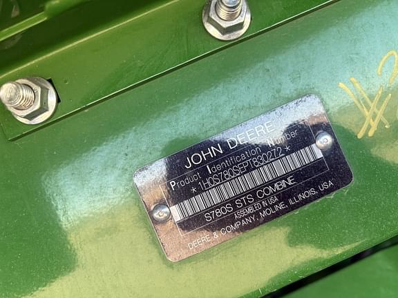 Image of John Deere S780 equipment image 2