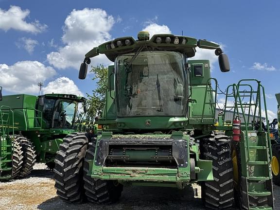 Image of John Deere S780 equipment image 4