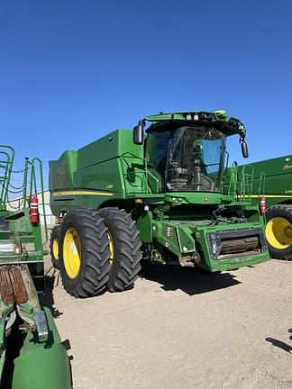 Image of John Deere S780 equipment image 1