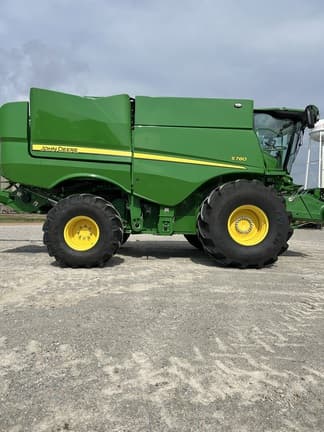 Image of John Deere S780 equipment image 1