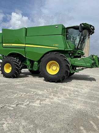 Image of John Deere S780 Primary image