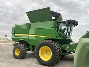 2024 John Deere S780 Image