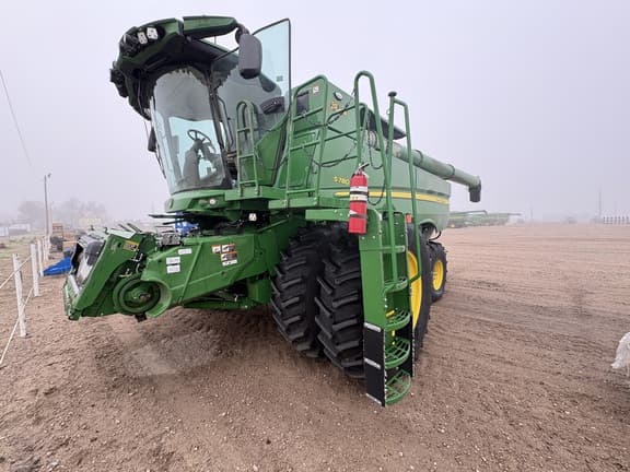 Image of John Deere S780 Primary image