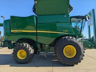 Image of John Deere S780 equipment image 1