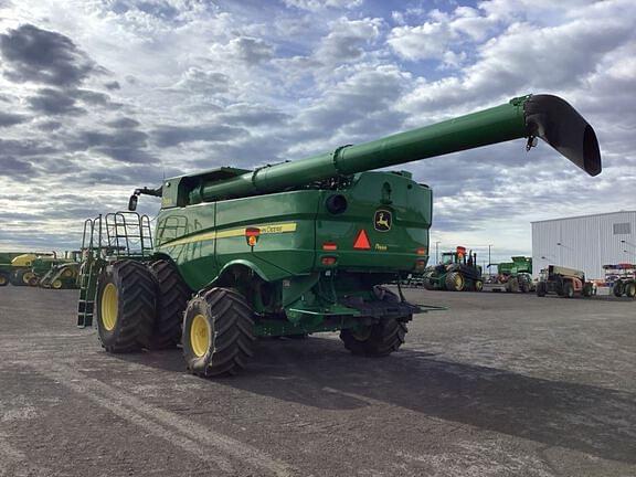 Image of John Deere S780 equipment image 2