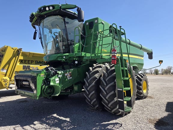 2024 John Deere S780 Equipment Image0