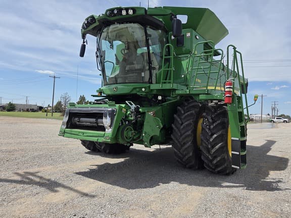 Image of John Deere S780 equipment image 3