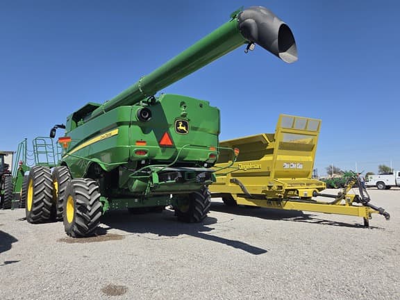 Image of John Deere S780 equipment image 3