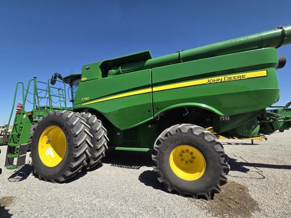 Image of John Deere S780 equipment image 1