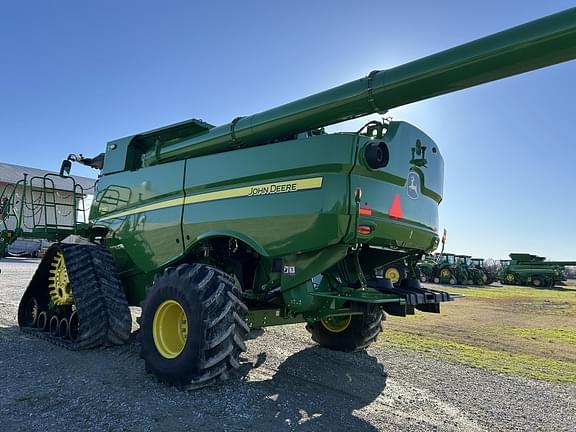 Image of John Deere S780 equipment image 3