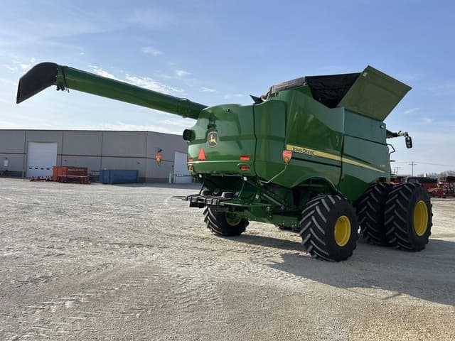 Image of John Deere S780 equipment image 2