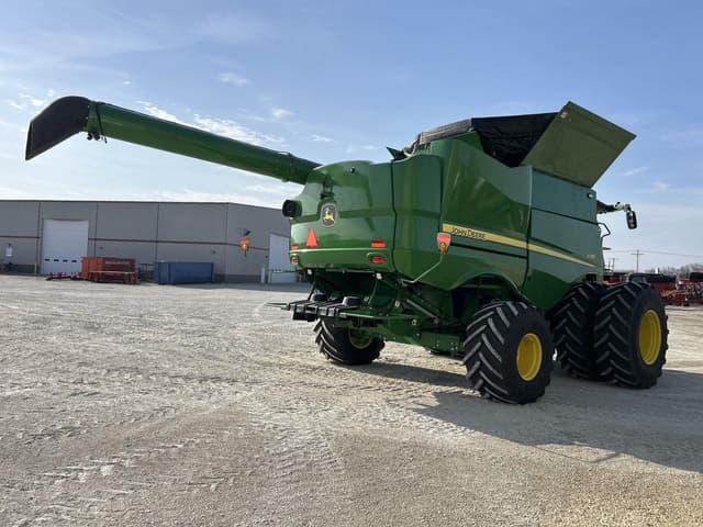 Image of John Deere S780 equipment image 2