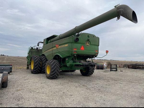 Image of John Deere S780 equipment image 3