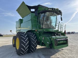 2024 John Deere S780 Image