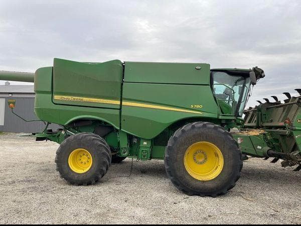 Image of John Deere S780 equipment image 1